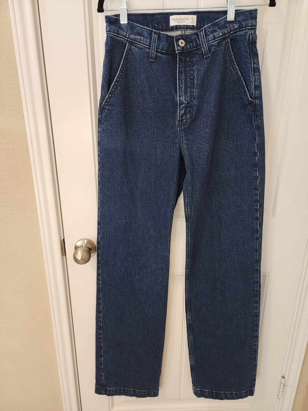 Abercrombie 90s Relaxed High Rise 27 Trouser Jeans NWOT - Picture 2 of 11